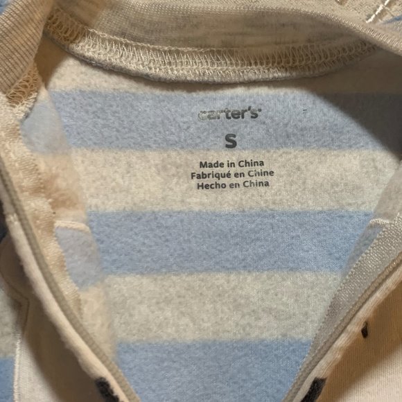 Carters Small Sleep suit - Picture 2 of 3